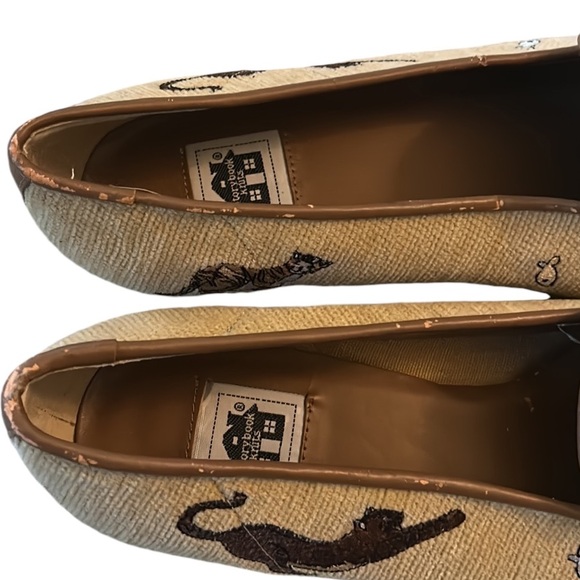 Storybook Knits Tan Embroidered Cats Cloth Loafers - 9.5 - Picture 11 of 13